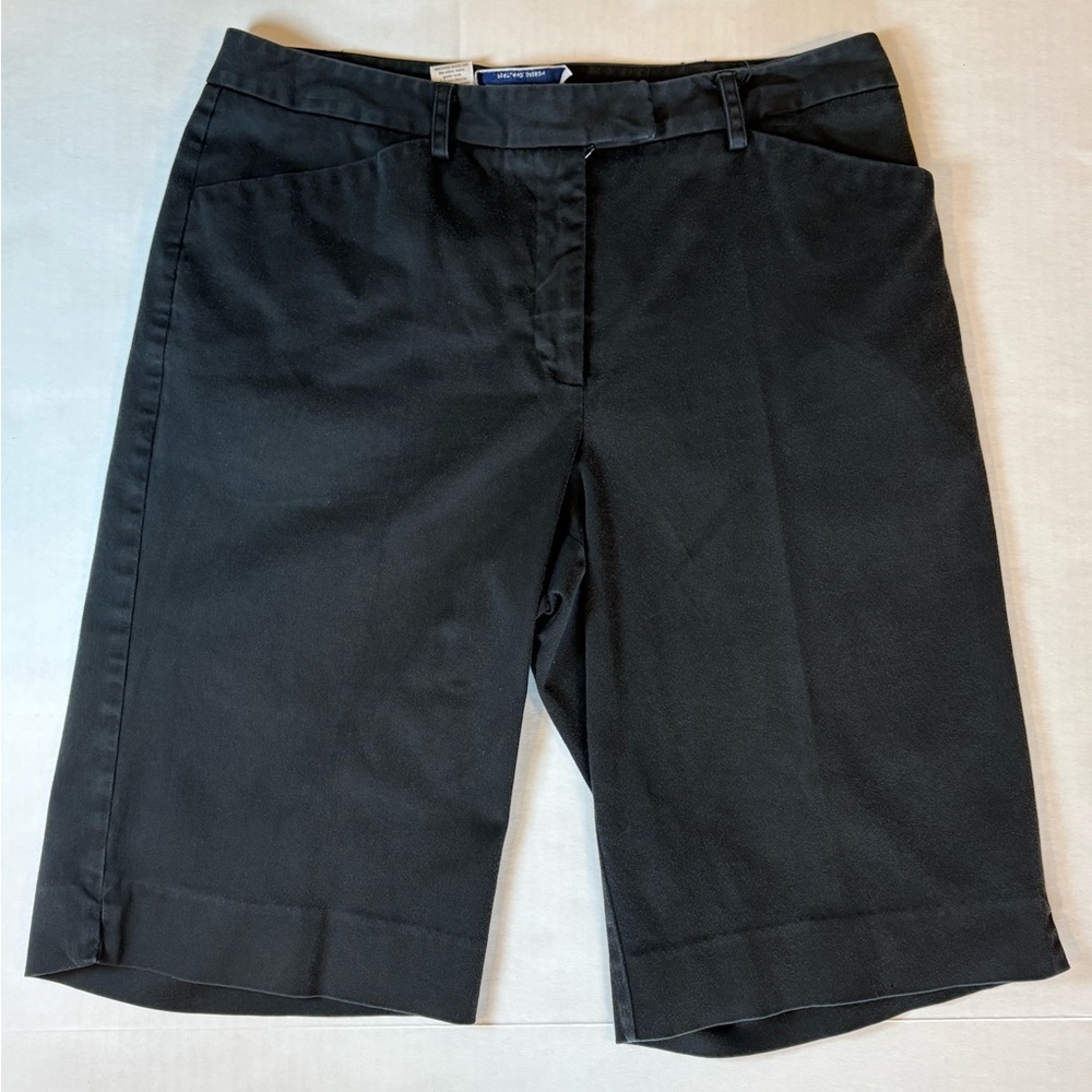 Pendelton women’s black cotton blend casual Bermuda shorts size 10
